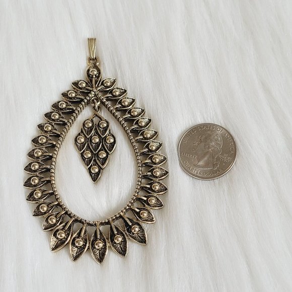 VIntage Sarah Coventry Aloha Pineapple Pendant Gold Tone Dangle Statement 15111 - Picture 6 of 7